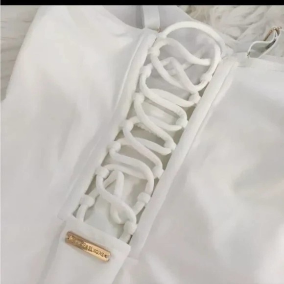 MICHAEL KORS BACK LACE UP ONE PIECE SWIMSUIT WHITE SWIMWEAR SIZE 8, 14 new!!! - Picture 4 of 16